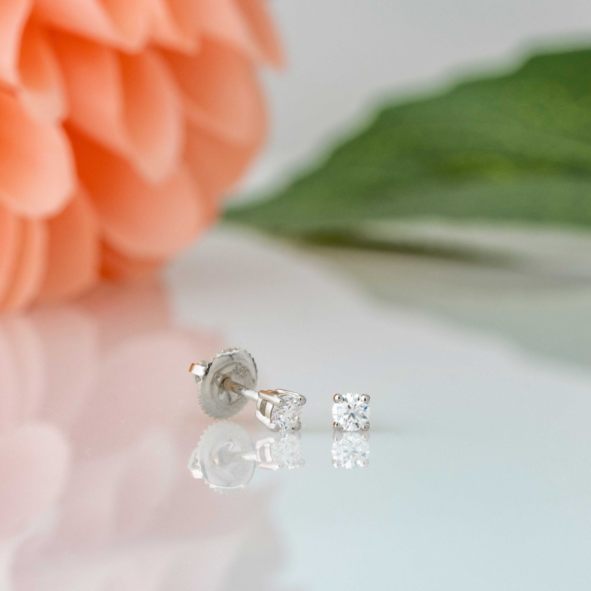 14K Gold 3MM Moissanite Solitaire Stud Earrings